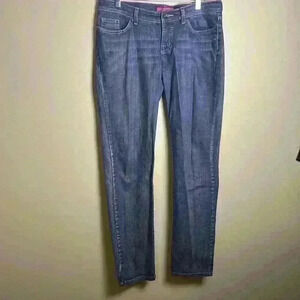 Women vintage skinny leg, high waisted jeans pants athletic GLO jeans pants .